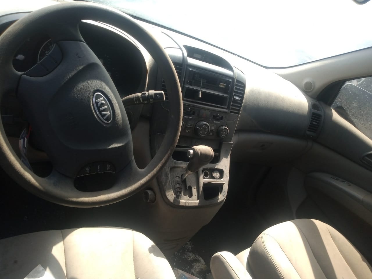  Kia CARNIVAL 2011    EN DESARME
